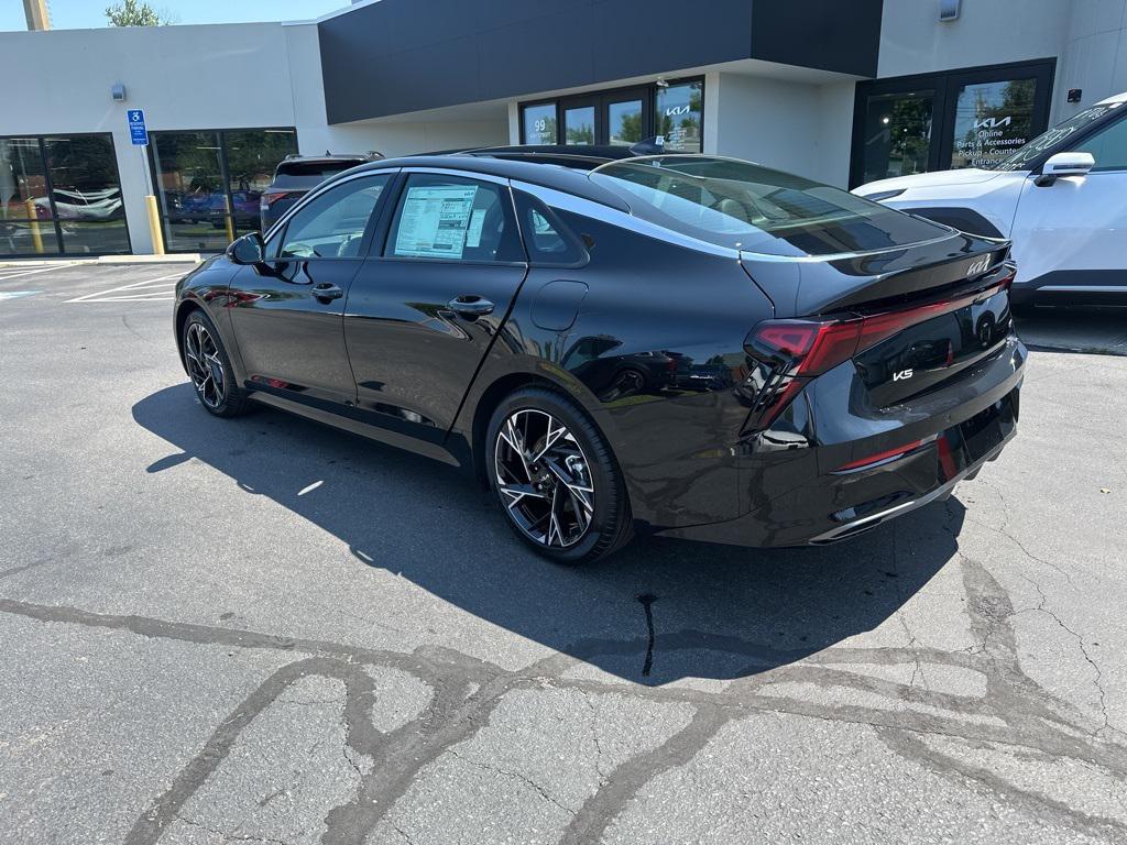 new 2025 Kia K5 car, priced at $30,547