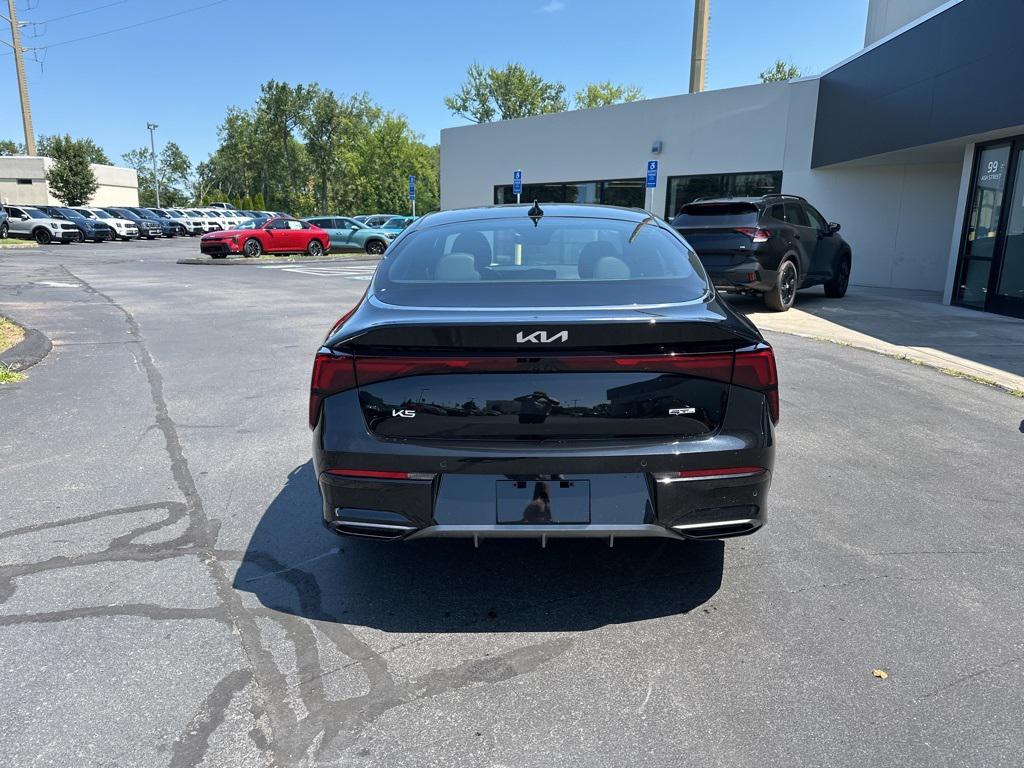 new 2025 Kia K5 car, priced at $30,547