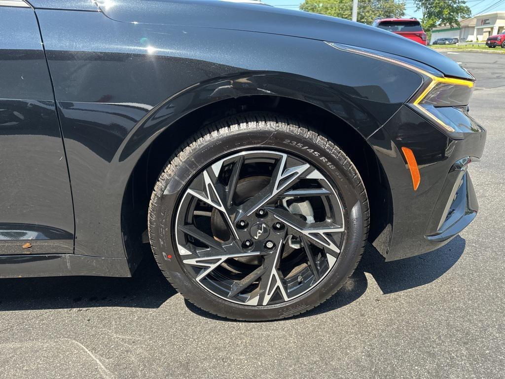 new 2025 Kia K5 car, priced at $30,547