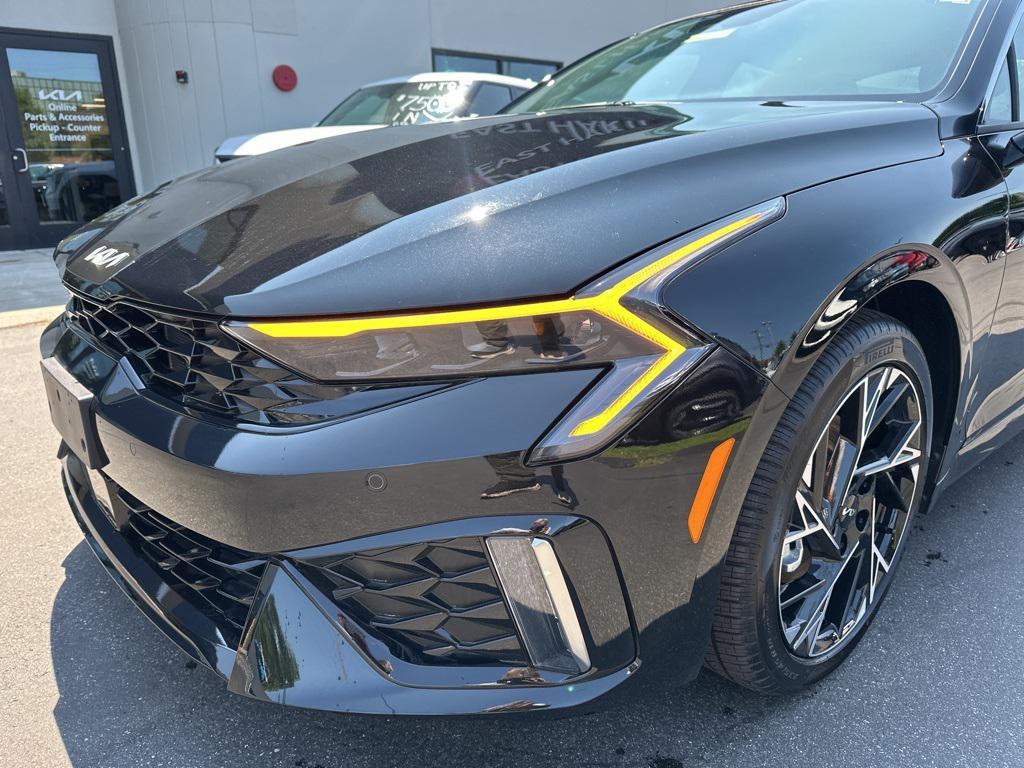 new 2025 Kia K5 car, priced at $30,547