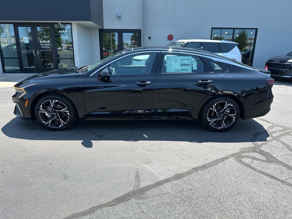 new 2025 Kia K5 car, priced at $30,547
