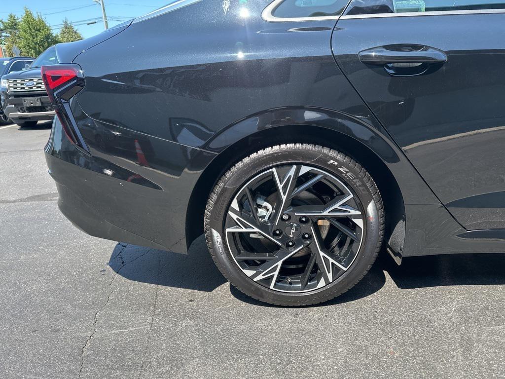 new 2025 Kia K5 car, priced at $30,547