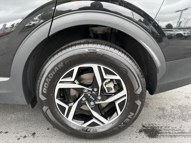 used 2025 Kia Sportage car, priced at $28,100