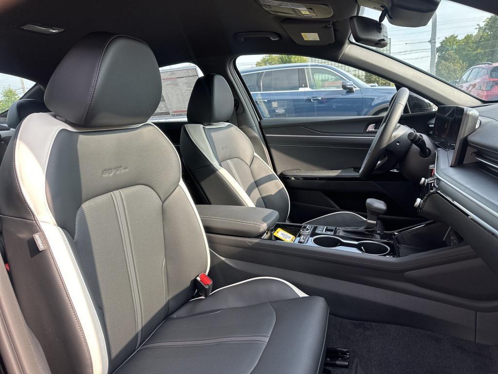 new 2026 Kia K5 car, priced at $29,861