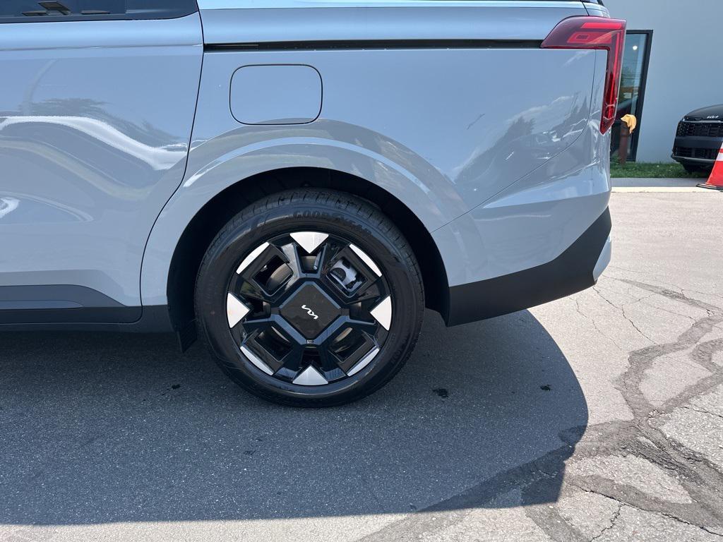 new 2026 Kia Carnival car, priced at $41,330