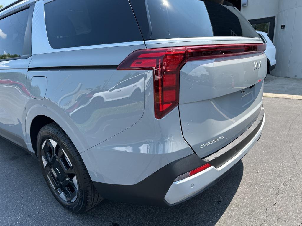 new 2026 Kia Carnival car, priced at $41,330