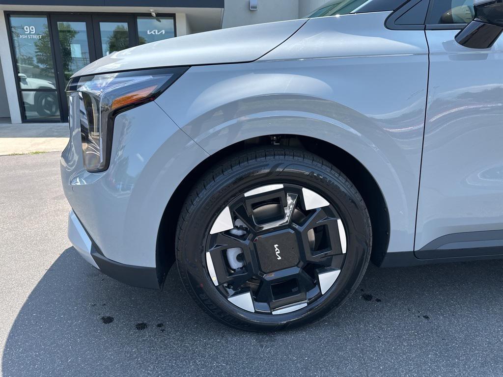 new 2026 Kia Carnival car, priced at $41,330