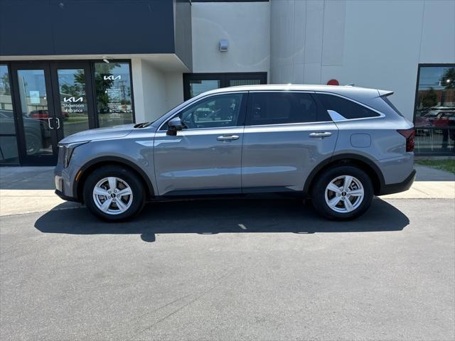 used 2025 Kia Sorento car, priced at $30,999