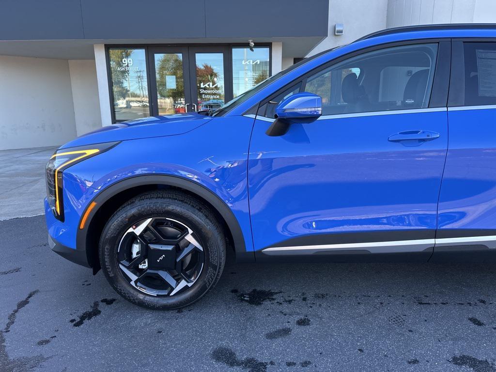 new 2026 Kia Sportage car, priced at $33,374