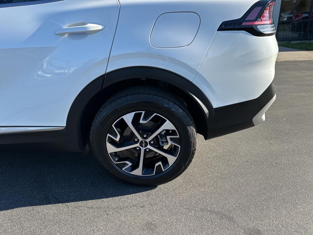 used 2023 Kia Sportage Hybrid car, priced at $26,864