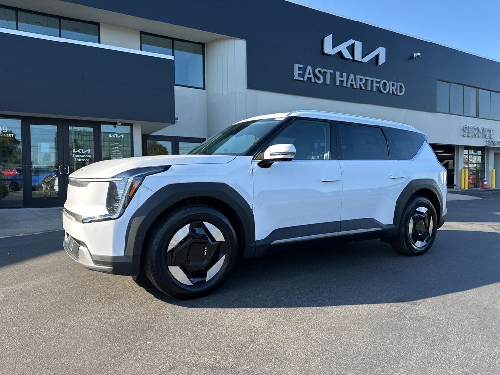 new 2026 Kia EV9 car, priced at $56,101