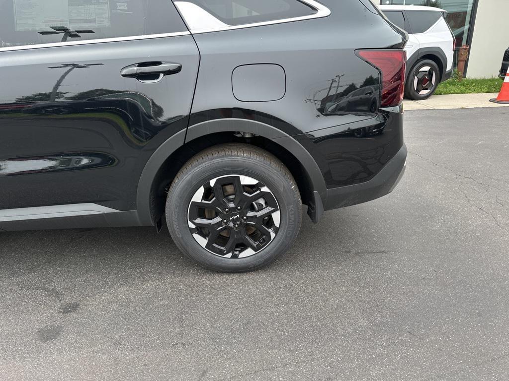 new 2025 Kia Sorento car, priced at $37,964