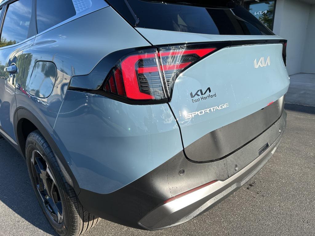 new 2026 Kia Sportage Hybrid car, priced at $35,016