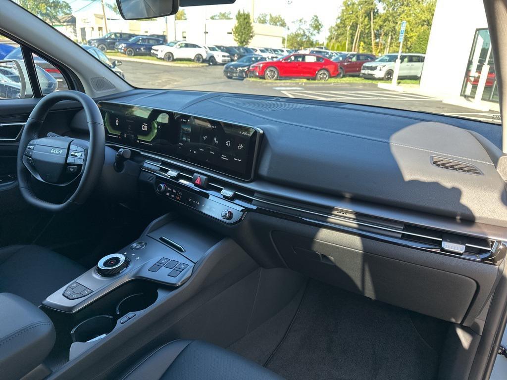 new 2026 Kia Sportage Hybrid car, priced at $35,016