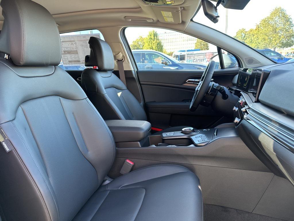new 2026 Kia Sportage Hybrid car, priced at $35,016