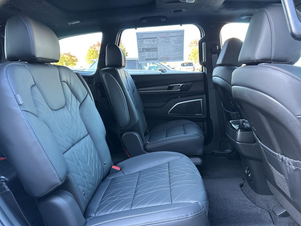 new 2025 Kia Telluride car, priced at $51,007