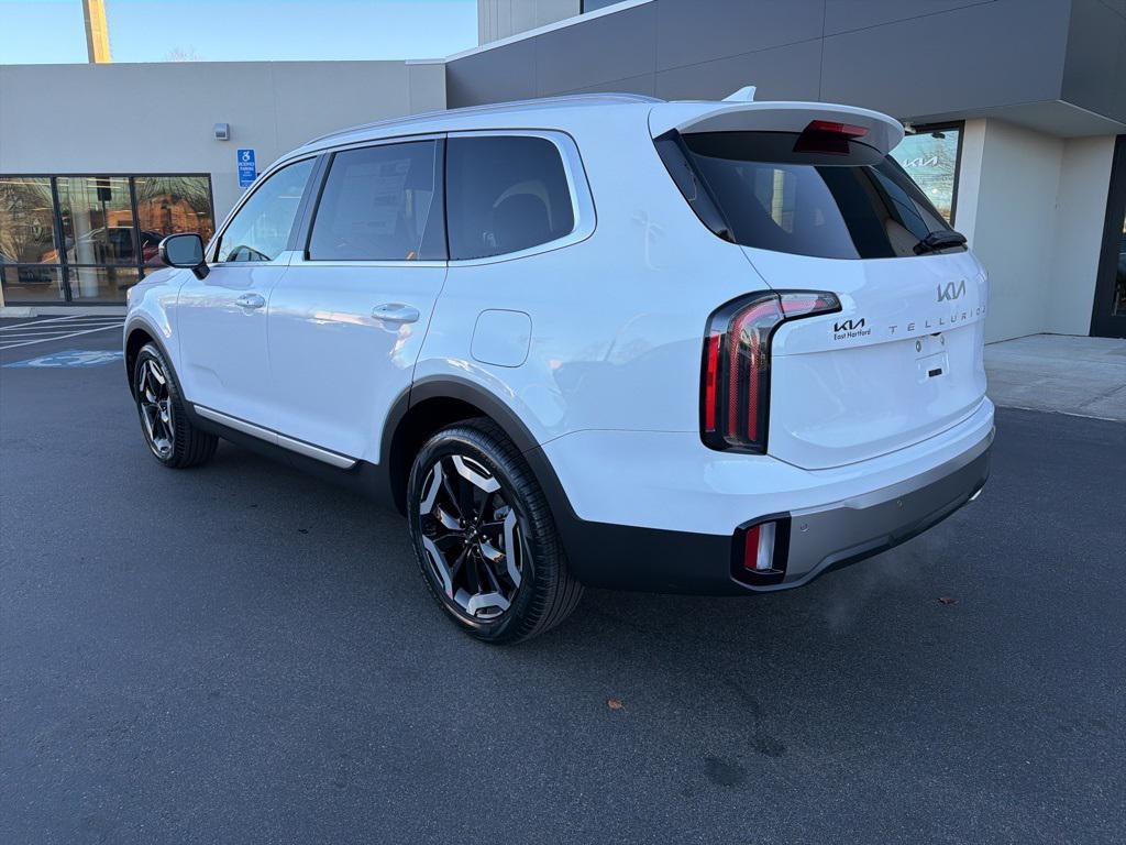 new 2025 Kia Telluride car, priced at $44,228