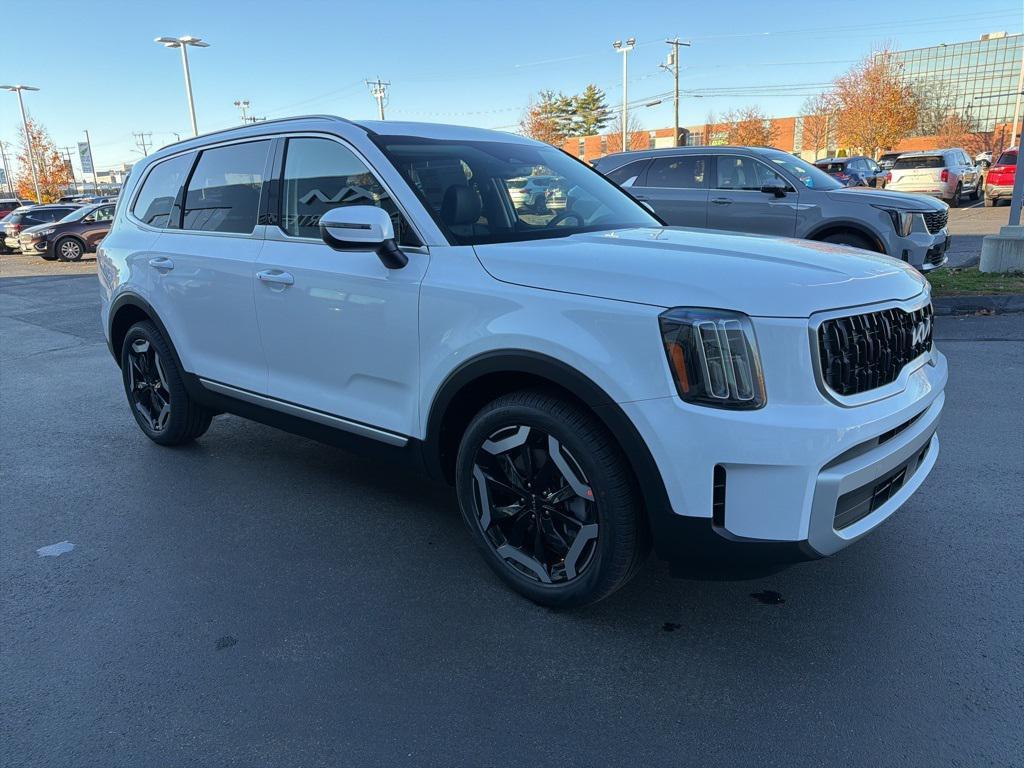 new 2025 Kia Telluride car, priced at $44,228