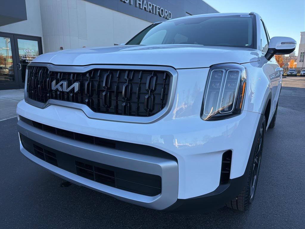 new 2025 Kia Telluride car, priced at $44,228