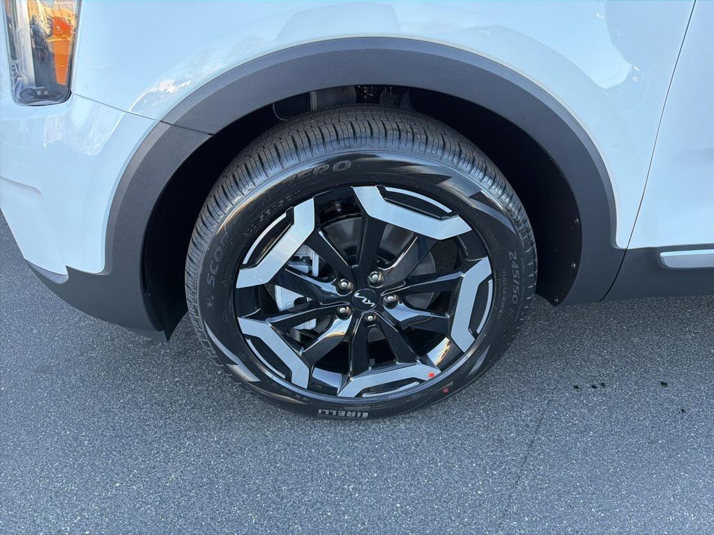 new 2025 Kia Telluride car, priced at $44,228