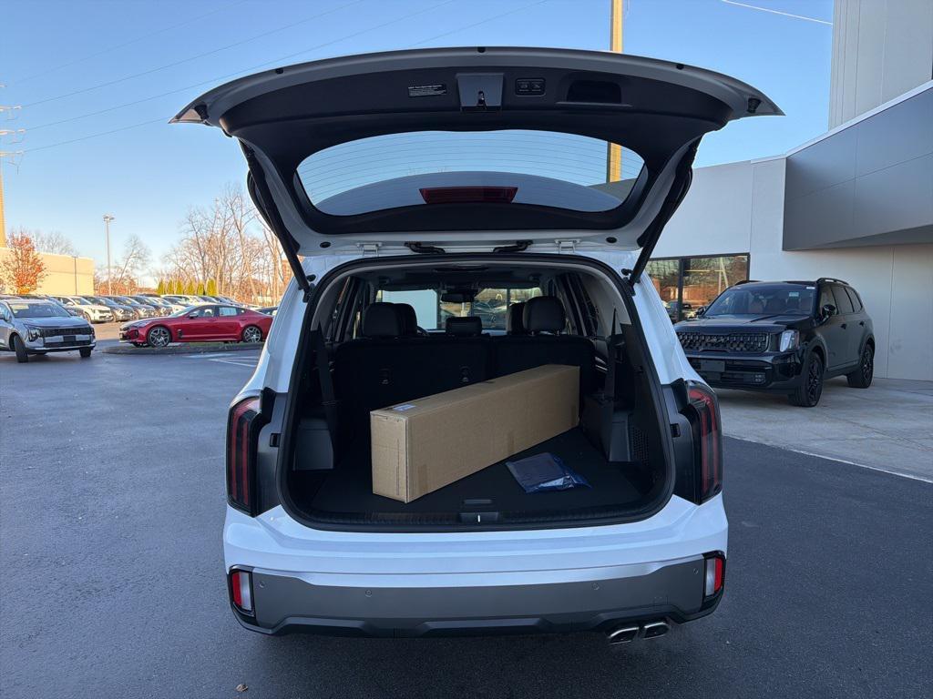 new 2025 Kia Telluride car, priced at $44,228