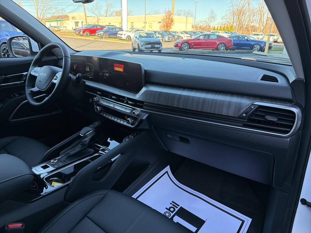new 2025 Kia Telluride car, priced at $44,228