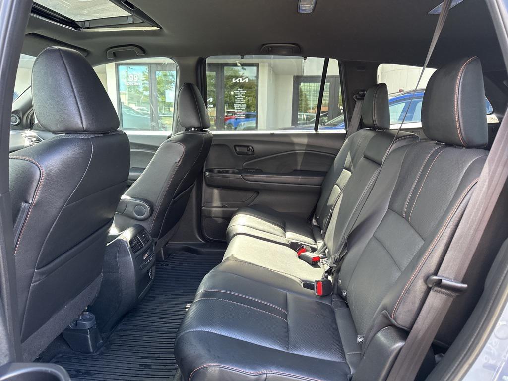 used 2022 Honda Pilot car, priced at $30,244