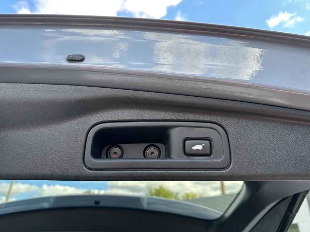 used 2022 Honda Pilot car, priced at $30,244