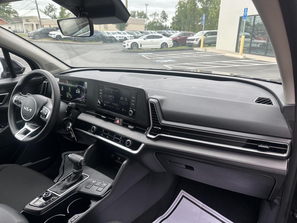 new 2025 Kia Sportage car, priced at $27,527