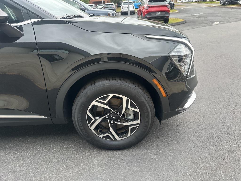 new 2025 Kia Sportage car, priced at $27,527