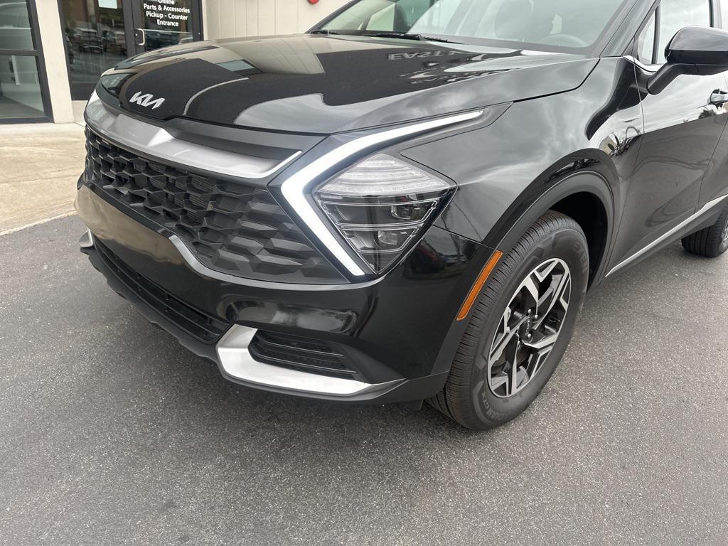 new 2025 Kia Sportage car, priced at $27,527