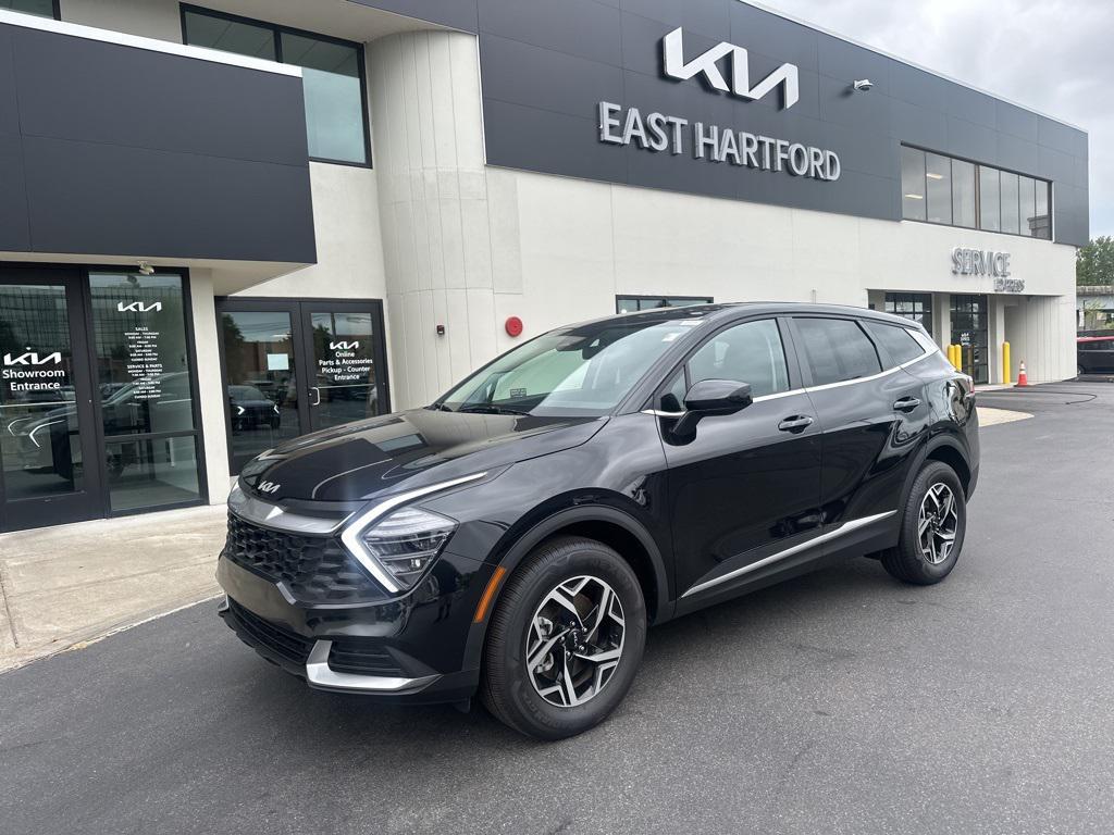 new 2025 Kia Sportage car, priced at $27,679