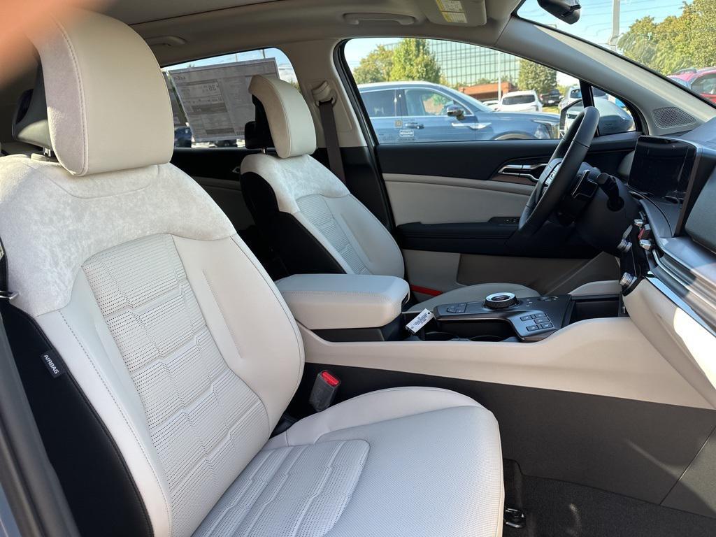 new 2026 Kia Sportage Hybrid car, priced at $40,620