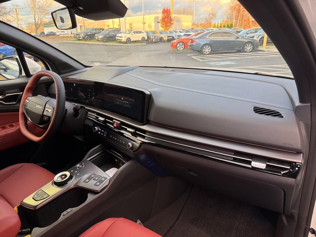 new 2026 Kia Sportage Hybrid car, priced at $41,184