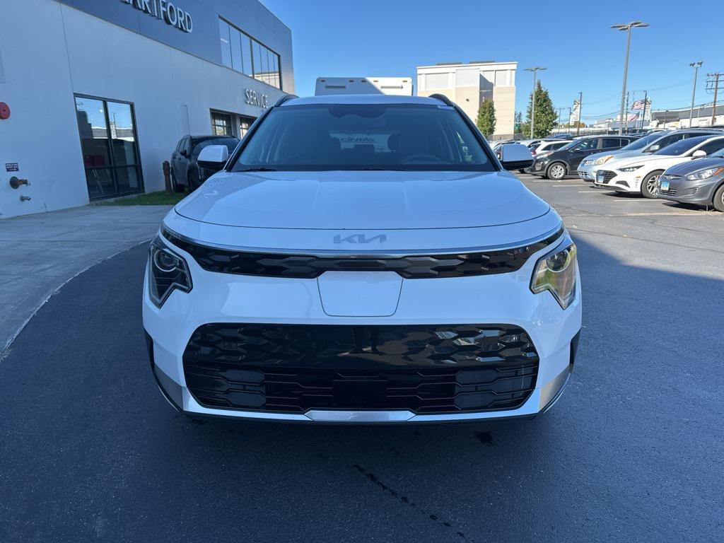 new 2025 Kia Niro EV car, priced at $33,445