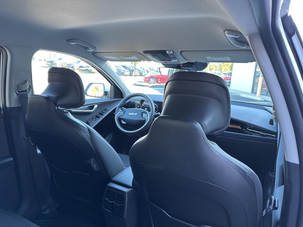 new 2025 Kia Niro EV car, priced at $33,445