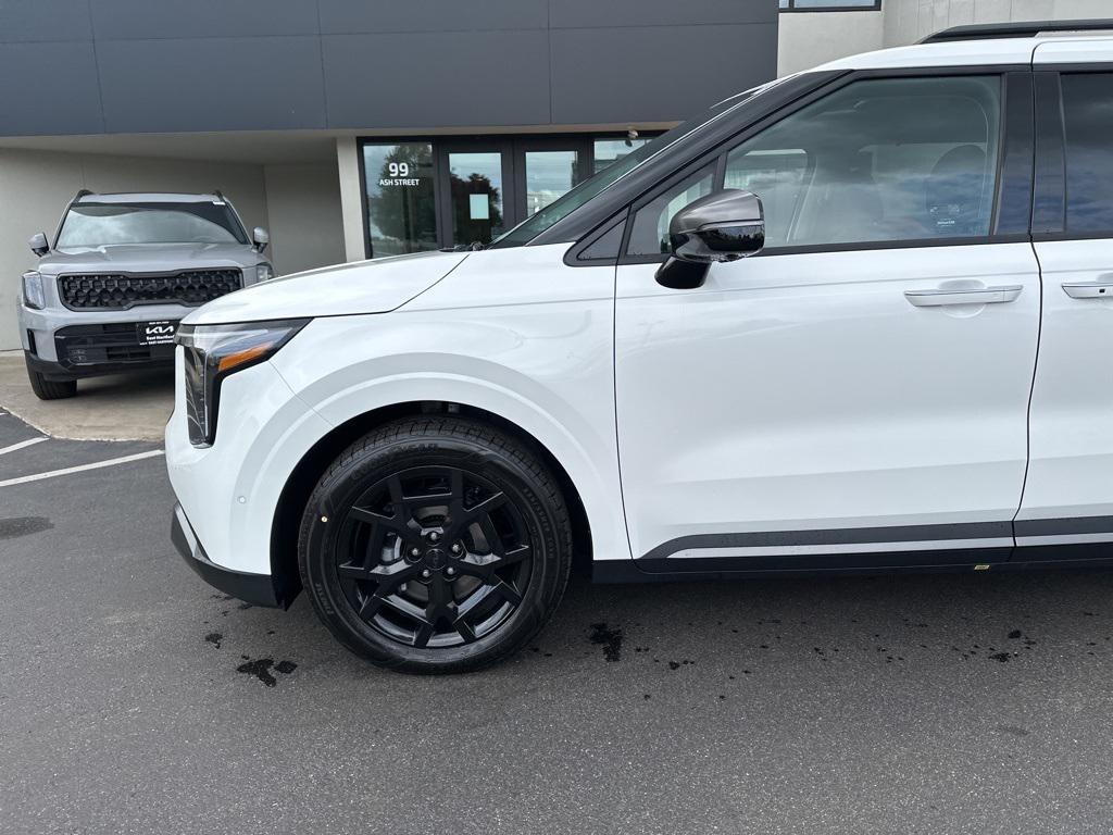 new 2026 Kia Carnival Hybrid car, priced at $52,903