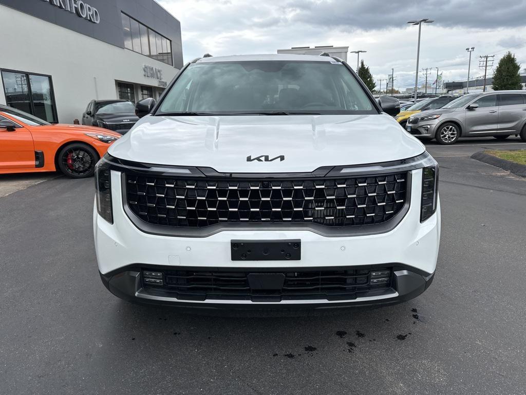 new 2026 Kia Carnival Hybrid car, priced at $52,903