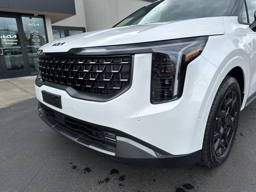 new 2026 Kia Carnival Hybrid car, priced at $52,903