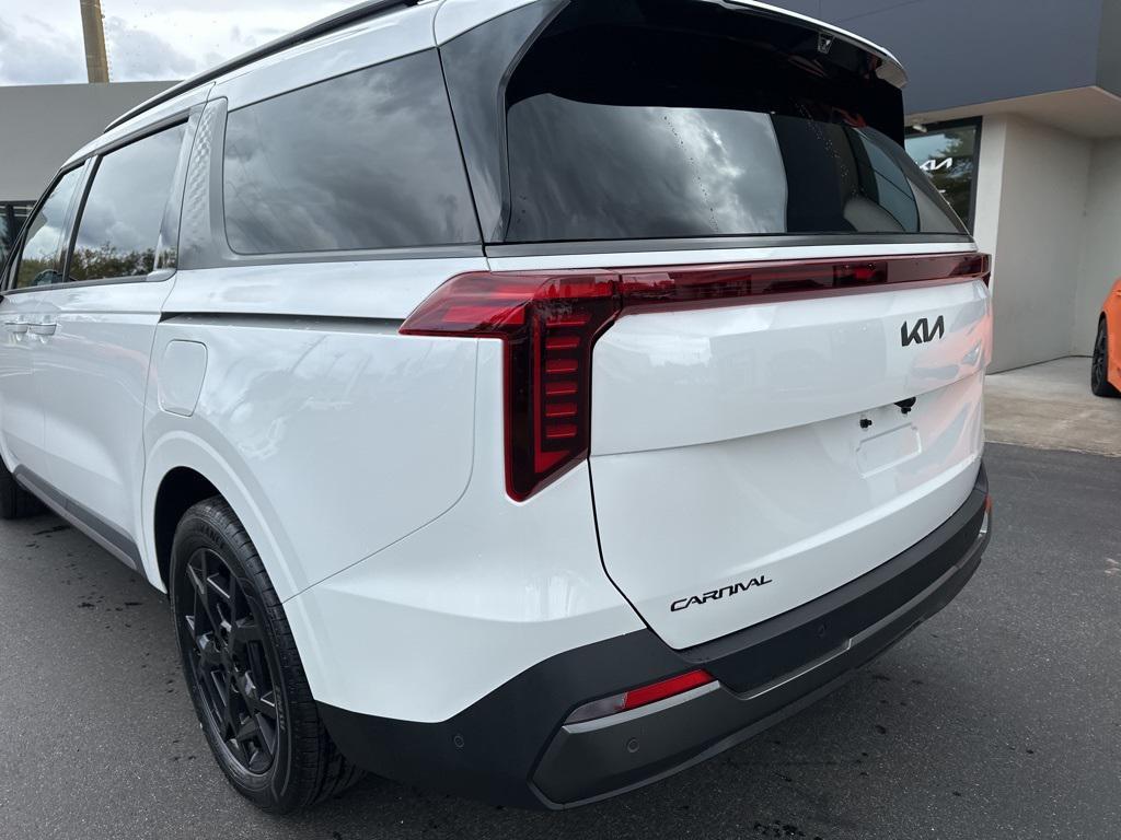 new 2026 Kia Carnival Hybrid car, priced at $52,903