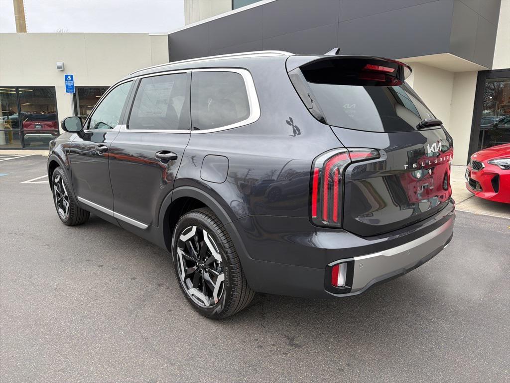 new 2025 Kia Telluride car, priced at $44,154