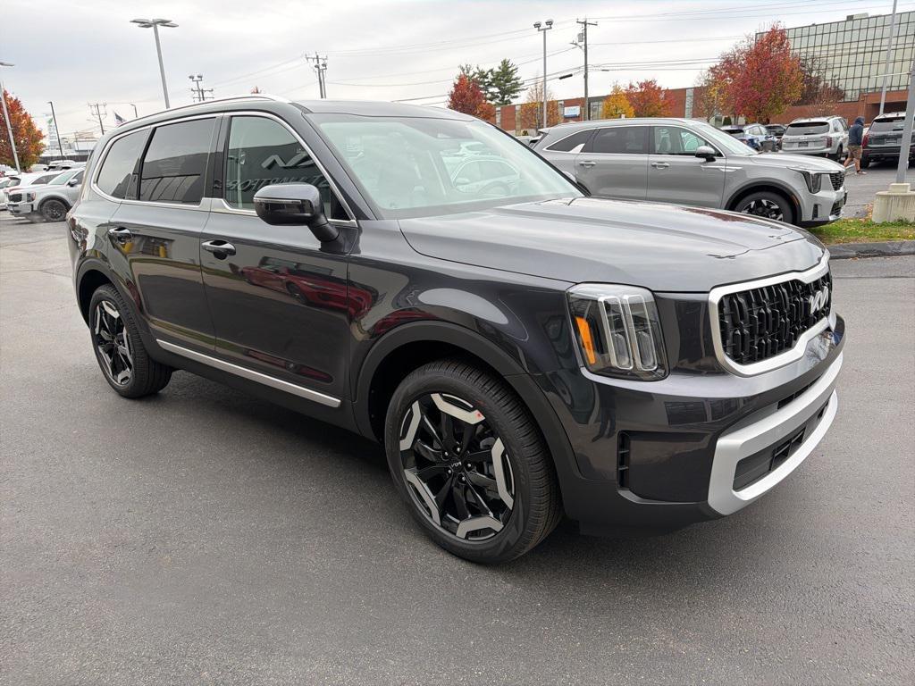 new 2025 Kia Telluride car, priced at $44,154