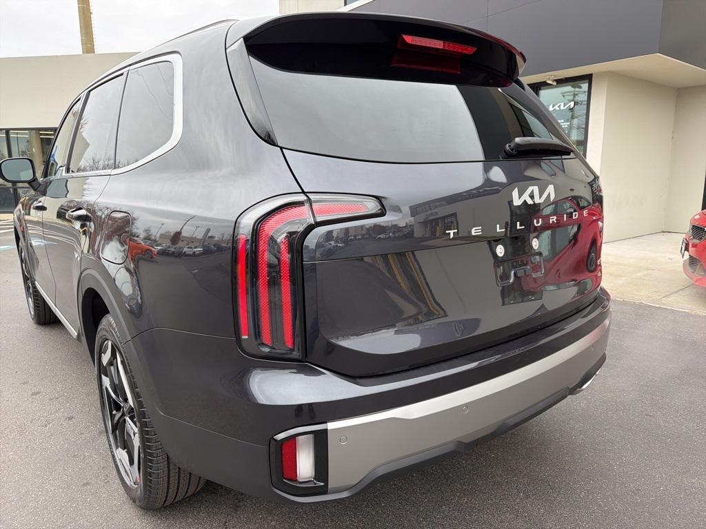 new 2025 Kia Telluride car, priced at $44,154