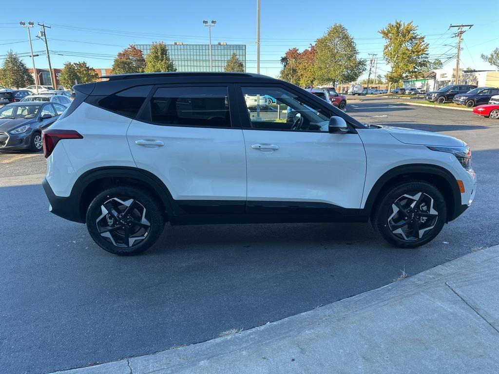 new 2026 Kia Seltos car, priced at $27,989