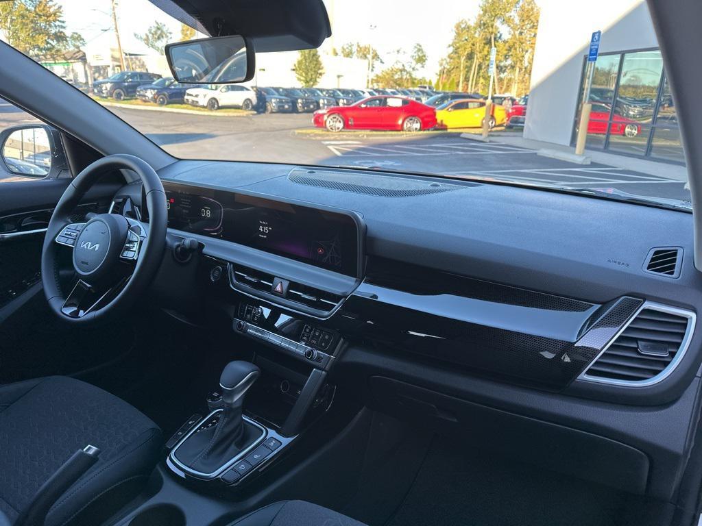 new 2026 Kia Seltos car, priced at $27,989