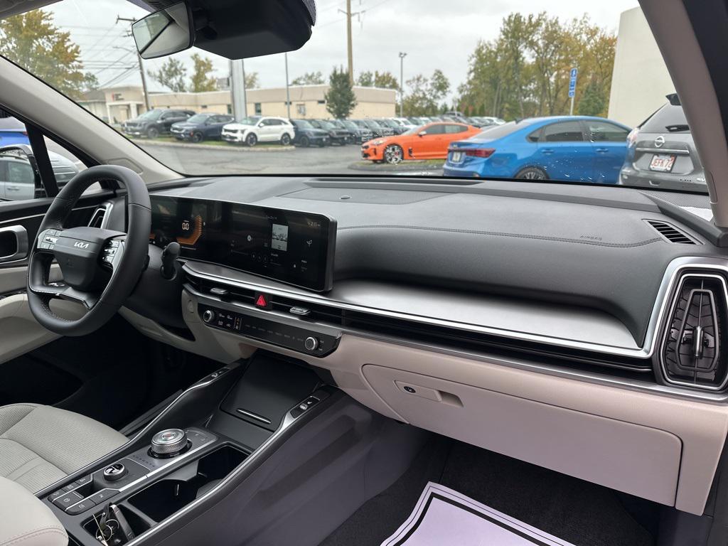 new 2026 Kia Sorento Plug-In Hybrid car, priced at $46,721