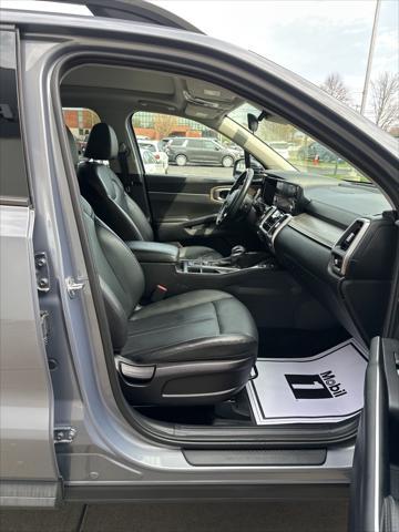 used 2022 Kia Sorento car, priced at $31,025