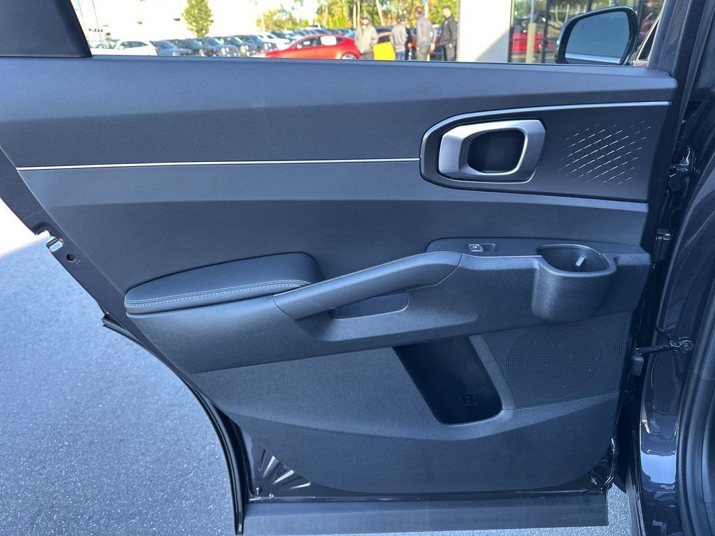 new 2026 Kia Sorento car, priced at $32,370