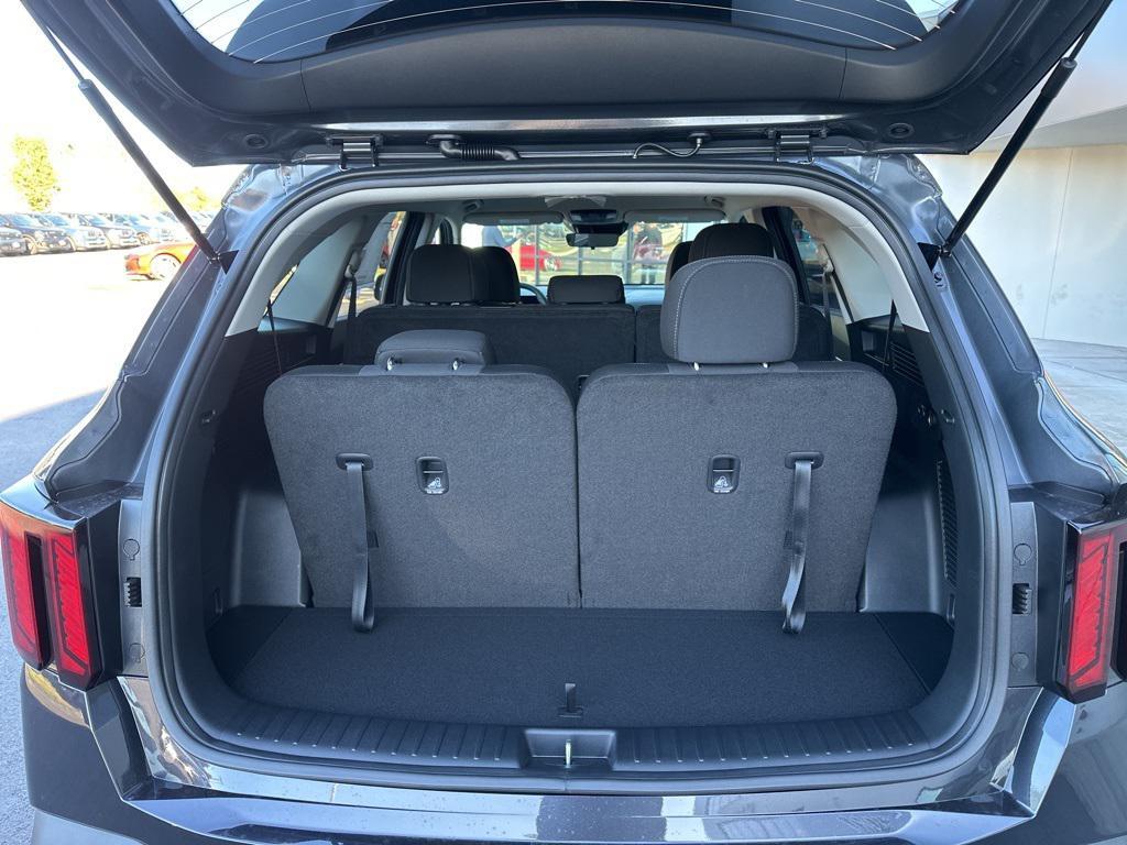 new 2026 Kia Sorento car, priced at $32,370
