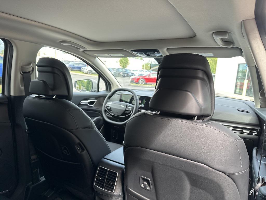 new 2026 Kia Sportage Hybrid car, priced at $35,506
